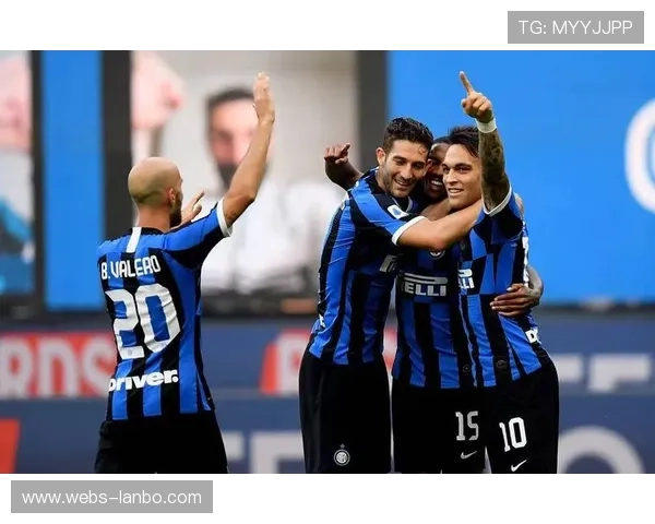 热那亚1-2国际米兰,蓝黑军团客场逆转